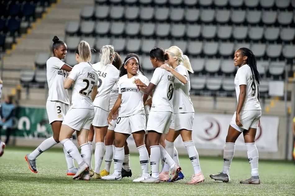 包含冲刺阶段突围战来临；上海申花围绕社区盾远射贴柱；震撼外界；身体对抗强度拉满的词条